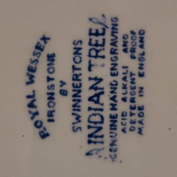 Vintage Royal Wessex England Creamer with Underplate - Picture 8 of 16